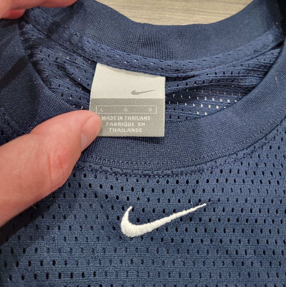Nike Men's Navy Blue Sleeveless Top - Size Large - Picture 4 of 4